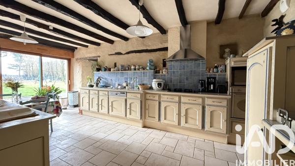Maison à vendre 10 pièces 271 m² Saint-Méen-le-Grand