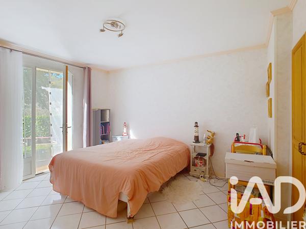 Maison à vendre 8 pièces 155 m² Champtercier