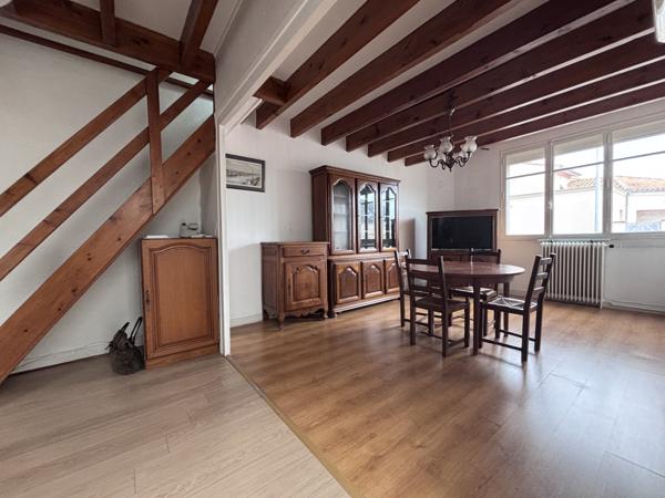 Maison 3 pièces - 82 m² Exclusivité efficity