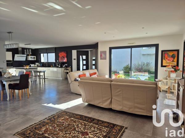 Maison à vendre 7 pièces 192 m² Dompierre-sur-Mer