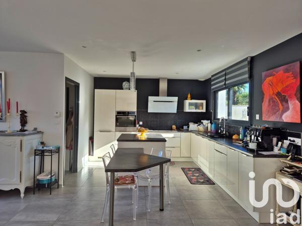 Maison à vendre 7 pièces 192 m² Dompierre-sur-Mer