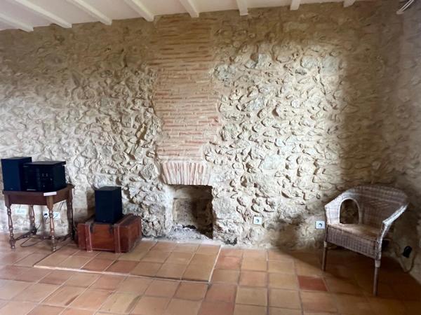 MARCIAC (32) 10 min, VUE EXCEPTIONNELLE, cachée, sans nuisance, TRES BELLE PROPRIETE sans travaux, piscine, ECONOMIQUE, écologique , geothermie, dependances,