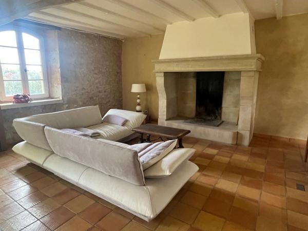 MARCIAC (32) 10 min, VUE EXCEPTIONNELLE, cachée, sans nuisance, TRES BELLE PROPRIETE sans travaux, piscine, ECONOMIQUE, écologique , geothermie, dependances,