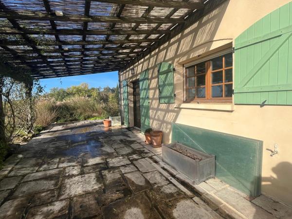 MARCIAC (32) 10 min, VUE EXCEPTIONNELLE, cachée, sans nuisance, TRES BELLE PROPRIETE sans travaux, piscine, ECONOMIQUE, écologique , geothermie, dependances,