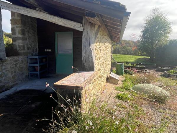 MARCIAC (32) 10 min, VUE EXCEPTIONNELLE, cachée, sans nuisance, TRES BELLE PROPRIETE sans travaux, piscine, ECONOMIQUE, écologique , geothermie, dependances,