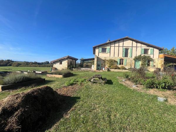 MARCIAC (32) 10 min, VUE EXCEPTIONNELLE, cachée, sans nuisance, TRES BELLE PROPRIETE sans travaux, piscine, ECONOMIQUE, écologique , geothermie, dependances,