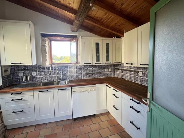 MARCIAC (32) 10 min, VUE EXCEPTIONNELLE, cachée, sans nuisance, TRES BELLE PROPRIETE sans travaux, piscine, ECONOMIQUE, écologique , geothermie, dependances,