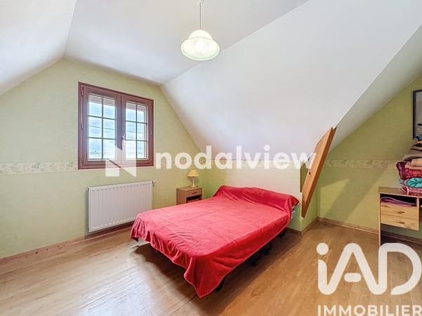 Maison à vendre 9 pièces 181 m² Laroche-Saint-Cydroine