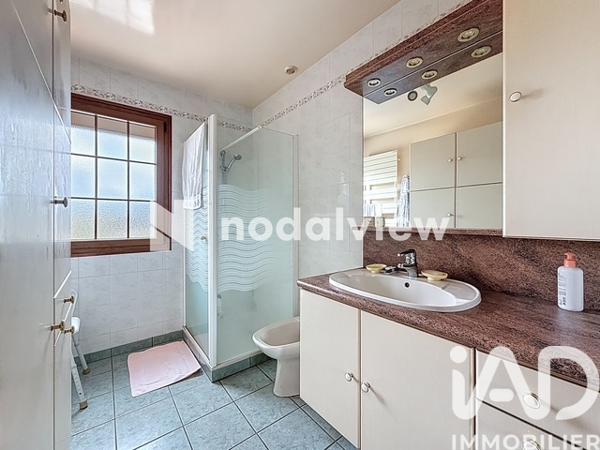 Maison à vendre 9 pièces 181 m² Laroche-Saint-Cydroine