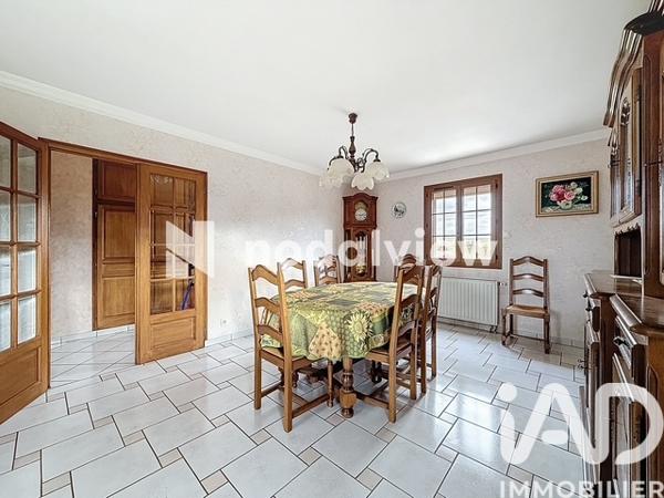 Maison à vendre 9 pièces 181 m² Laroche-Saint-Cydroine