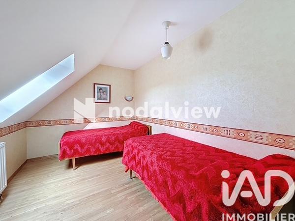 Maison à vendre 9 pièces 181 m² Laroche-Saint-Cydroine