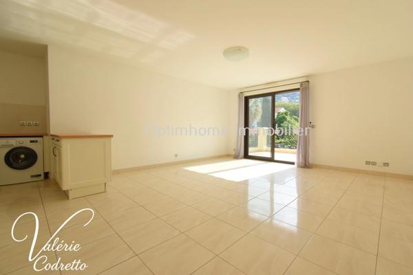 LE BASSIN ROYAL - HYÈRES – T3 70 m² avec terrasse, garage – Résidence prisée proche centre-ville 83400