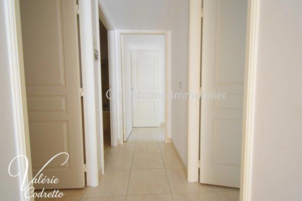 LE BASSIN ROYAL - HYÈRES – T3 70 m² avec terrasse, garage – Résidence prisée proche centre-ville 83400