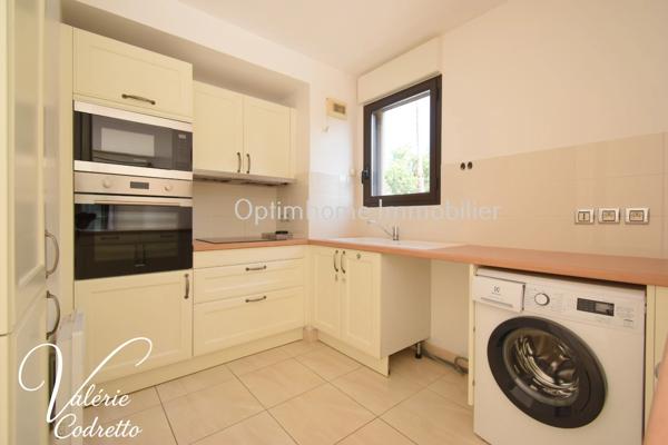 LE BASSIN ROYAL - HYÈRES – T3 70 m² avec terrasse, garage – Résidence prisée proche centre-ville 83400
