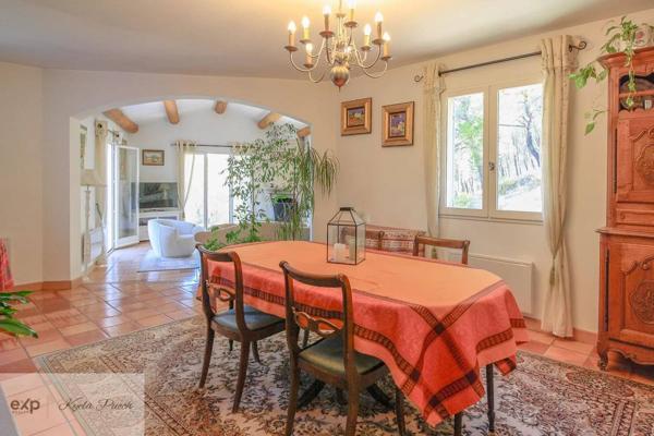 Propriété Provençale avec Vue Imprenable, Piscine et Dépendance à Rognes, 20kms d'Aix-en-Provence