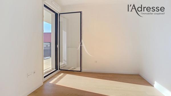 Appartement FRANCO SUISSE Suresnes (quartier Belvédère) 3 pièce(s) 61 m2 avec terrasse 8m² et parking boxé