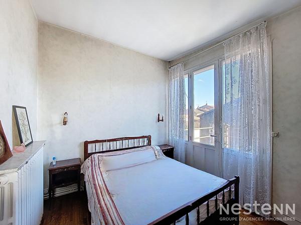 A Vendre Maison de 96 m² avec sept pièces, véranda, dépendances et jardin à Condom