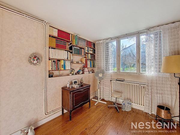 A Vendre Maison de 96 m² avec sept pièces, véranda, dépendances et jardin à Condom