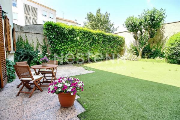 Maison Courbevoie traversante 8 pièces 200 m2 jardin parking 5 chambres à 5 minutes de la gare de Courbevoie