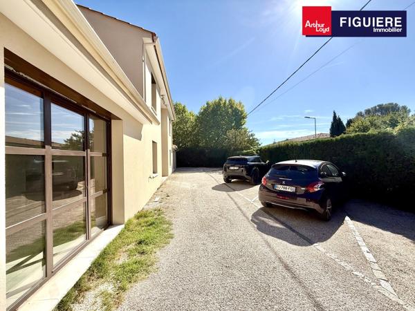 IMMEUBLE DE BUREAUX INDEPENDANT A VENDRE