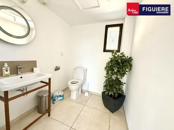 IMMEUBLE DE BUREAUX INDEPENDANT A VENDRE