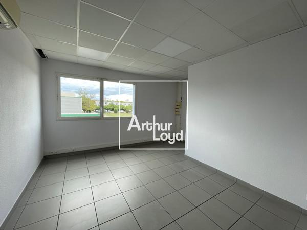 Location bureaux 57 m² à Nîmes KM Delta proximité autoroute