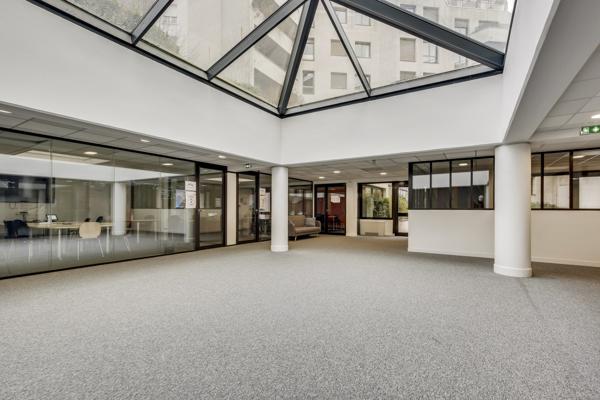 Bureaux à louer à Levallois Perret open space lumineux divisible moderne
