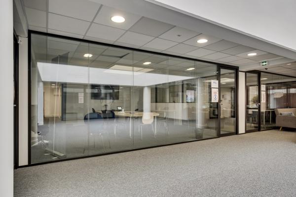 Bureaux à louer à Levallois Perret open space lumineux divisible moderne