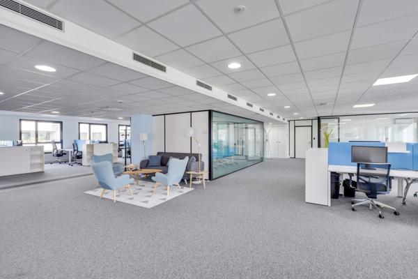 Bureaux à louer à Levallois Perret open space lumineux divisible moderne