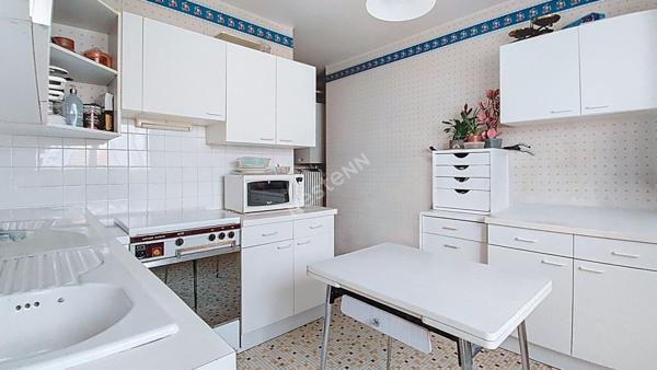 EXCLUSIVITÉ NANTES - LONGCHAMP / Appartement 3 pièces 2 chambres, balcon exposé SUD, ascenseur, parking en sous-sol et cave