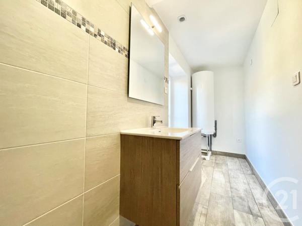 Immeuble à vendre  162,96 m2 LES ABRETS EN DAUPHINE - 38