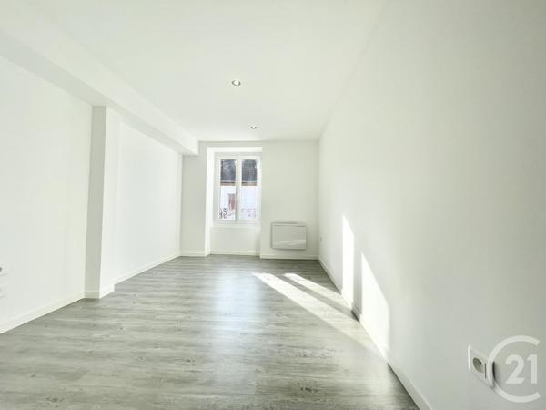 Immeuble à vendre  162,96 m2 LES ABRETS EN DAUPHINE - 38