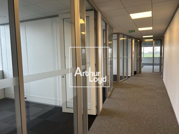 Bureaux à louer à Labège - Immeuble accessible avec transports en commun