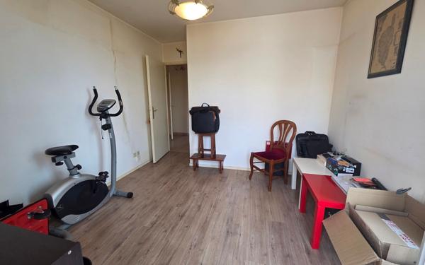 Appartement à vendre    4 pièces • 76,50 m2 Choisy-le-Roi