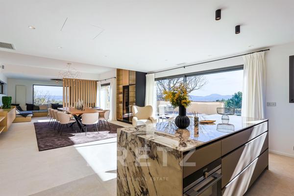 Domaine d'exception vue panoramique sur la Sainte-Victoire au coeur d'un domaine de 6 hectares