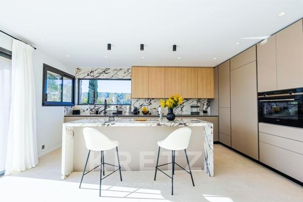 Domaine d'exception vue panoramique sur la Sainte-Victoire au coeur d'un domaine de 6 hectares