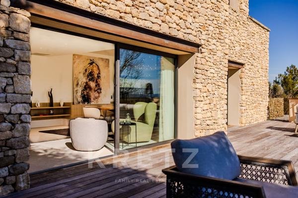 Domaine d'exception vue panoramique sur la Sainte-Victoire au coeur d'un domaine de 6 hectares