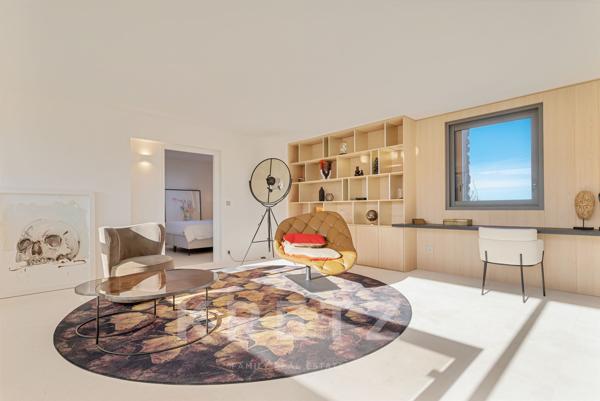 Domaine d'exception vue panoramique sur la Sainte-Victoire au coeur d'un domaine de 6 hectares