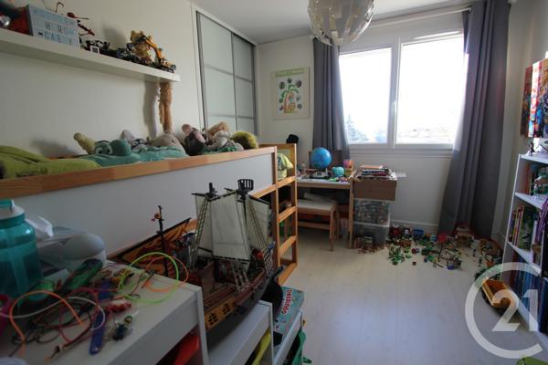 Appartement F4 à vendre  4 pièces - 74,02 m2 ST MICHEL SUR ORGE - 91