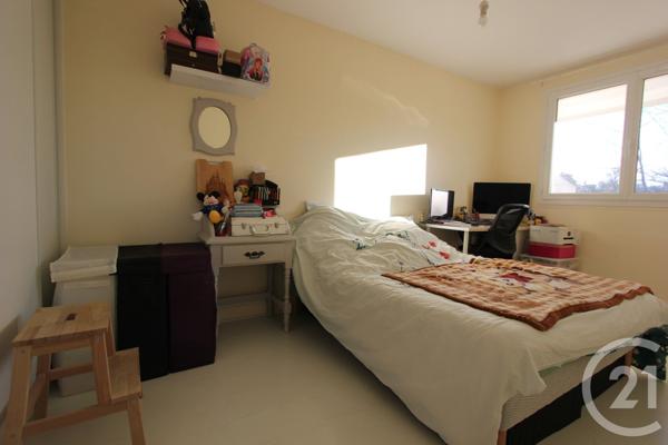 Appartement F4 à vendre  4 pièces - 74,02 m2 ST MICHEL SUR ORGE - 91