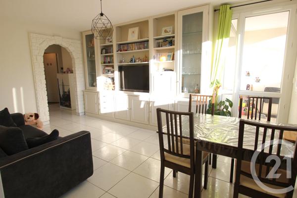 Appartement F4 à vendre  4 pièces - 74,02 m2 ST MICHEL SUR ORGE - 91