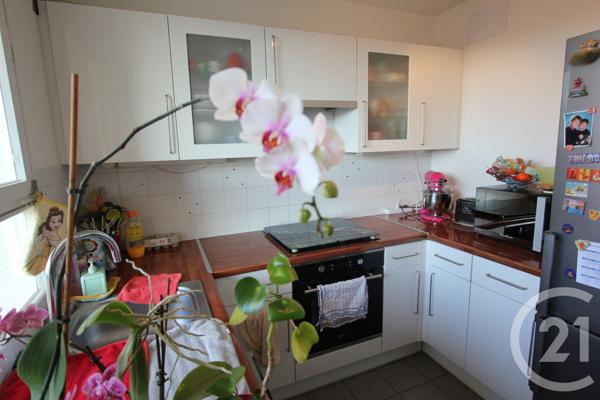 Appartement F4 à vendre  4 pièces - 74,02 m2 ST MICHEL SUR ORGE - 91