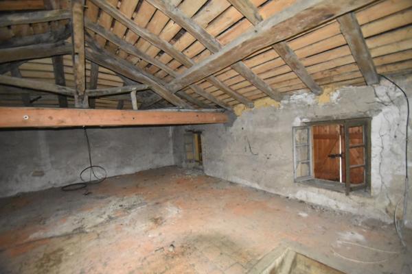 Immeuble de 320 m² - CHENAY LE CHATEL - Proche Marcigny