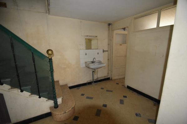 Immeuble de 320 m² - CHENAY LE CHATEL - Proche Marcigny