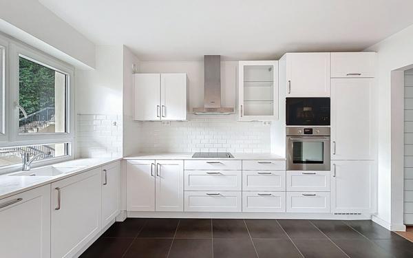 Appartement à vendre    4 pièces • 94,40 m2 Suresnes