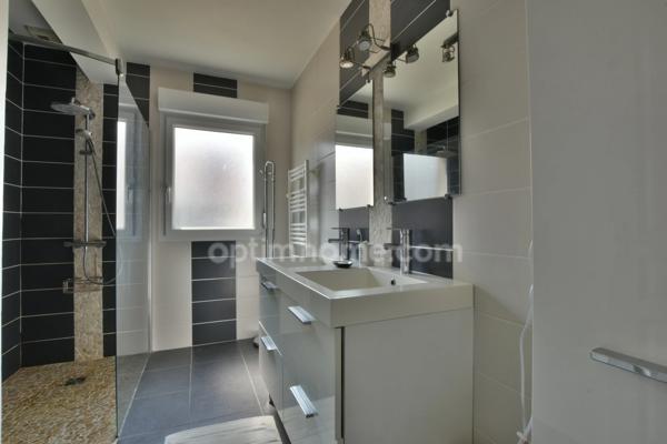 Maison 7 pièces avec piscine à 8 min de Nuits-Saint-Georges