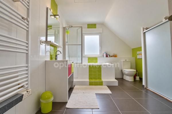 Maison 7 pièces avec piscine à 8 min de Nuits-Saint-Georges
