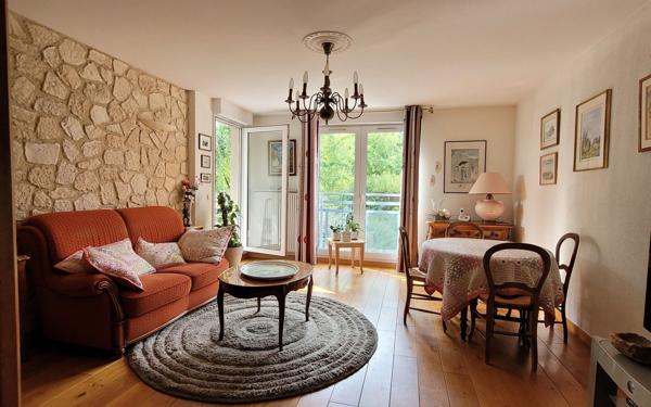 Appartement à vendre    3 pièces • 69 m2 Saint-Genis-Pouilly