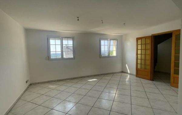 Vente Villa Indiv.GgeJardin à rafraîchir Oeting   