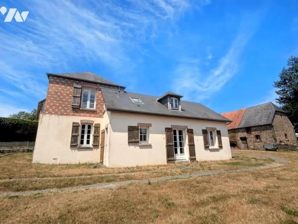 Maison avec dépendances et terrain arboré